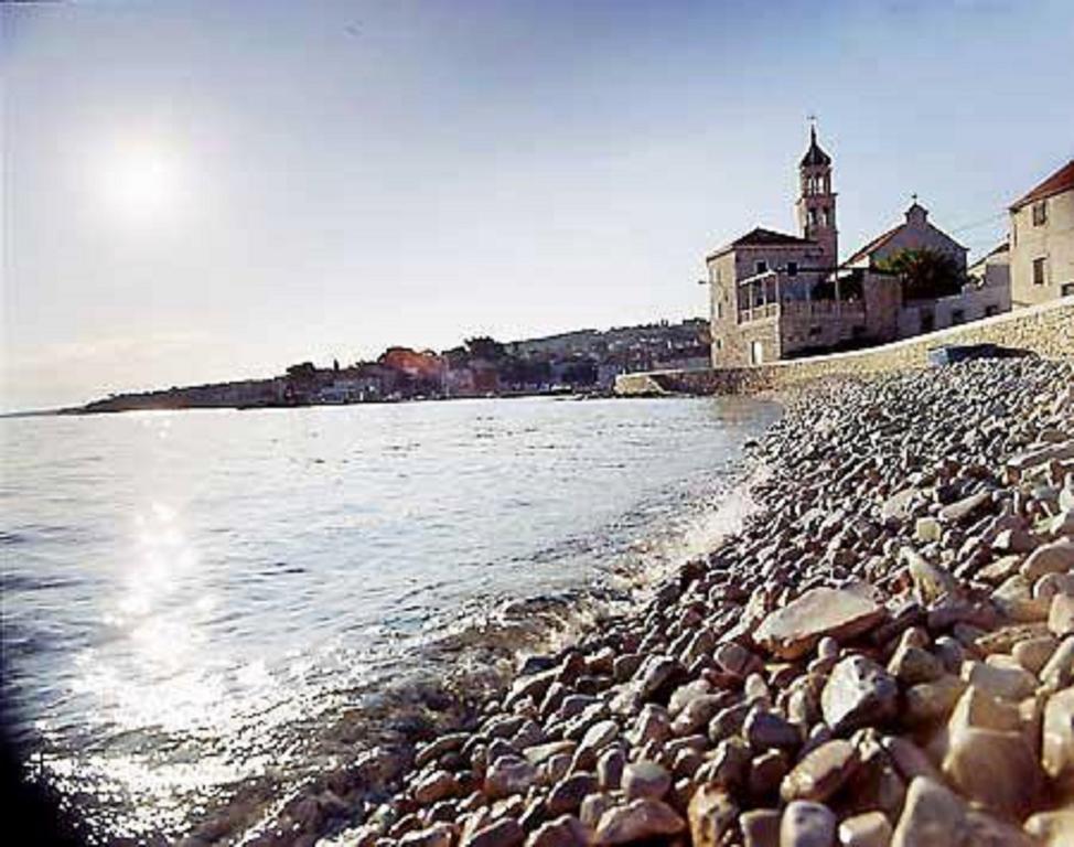Holiday Home Lucica Sutivan Exterior photo