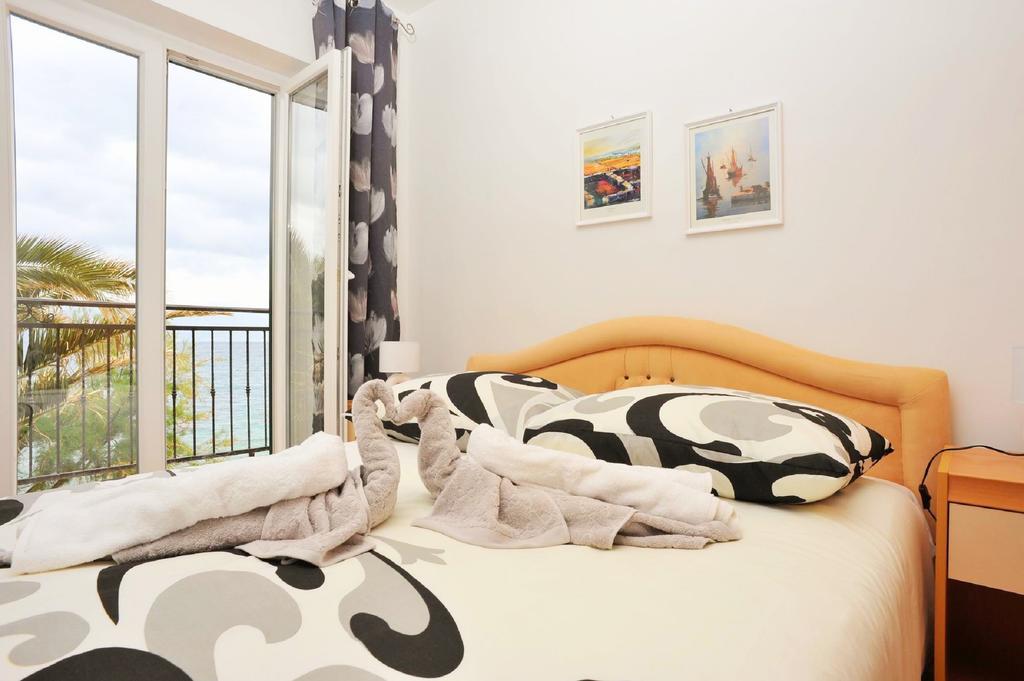 Holiday Home Lucica Sutivan Exterior photo