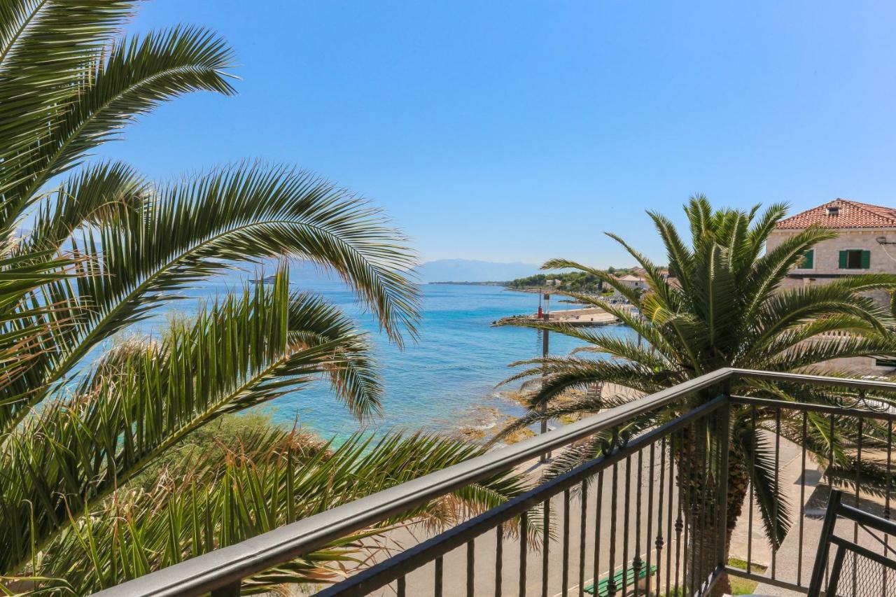 Holiday Home Lucica Sutivan Exterior photo