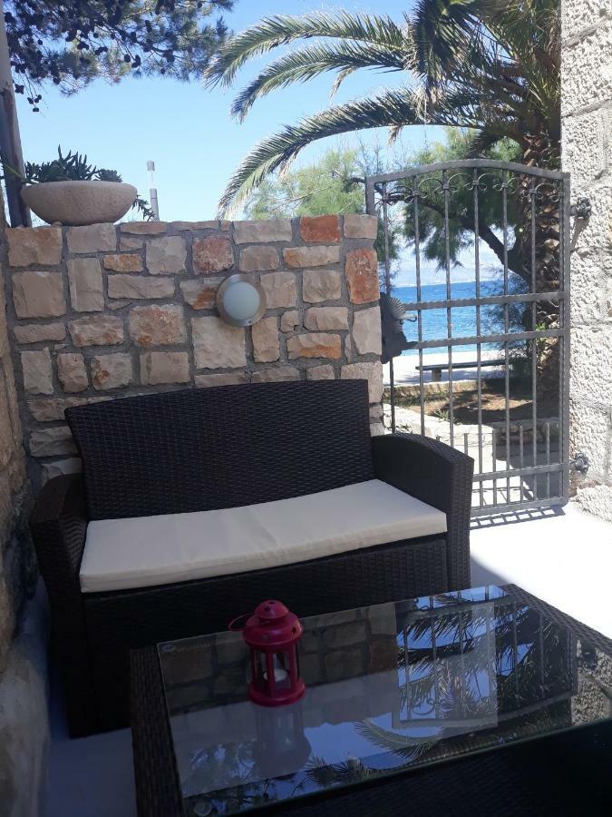 Holiday Home Lucica Sutivan Exterior photo