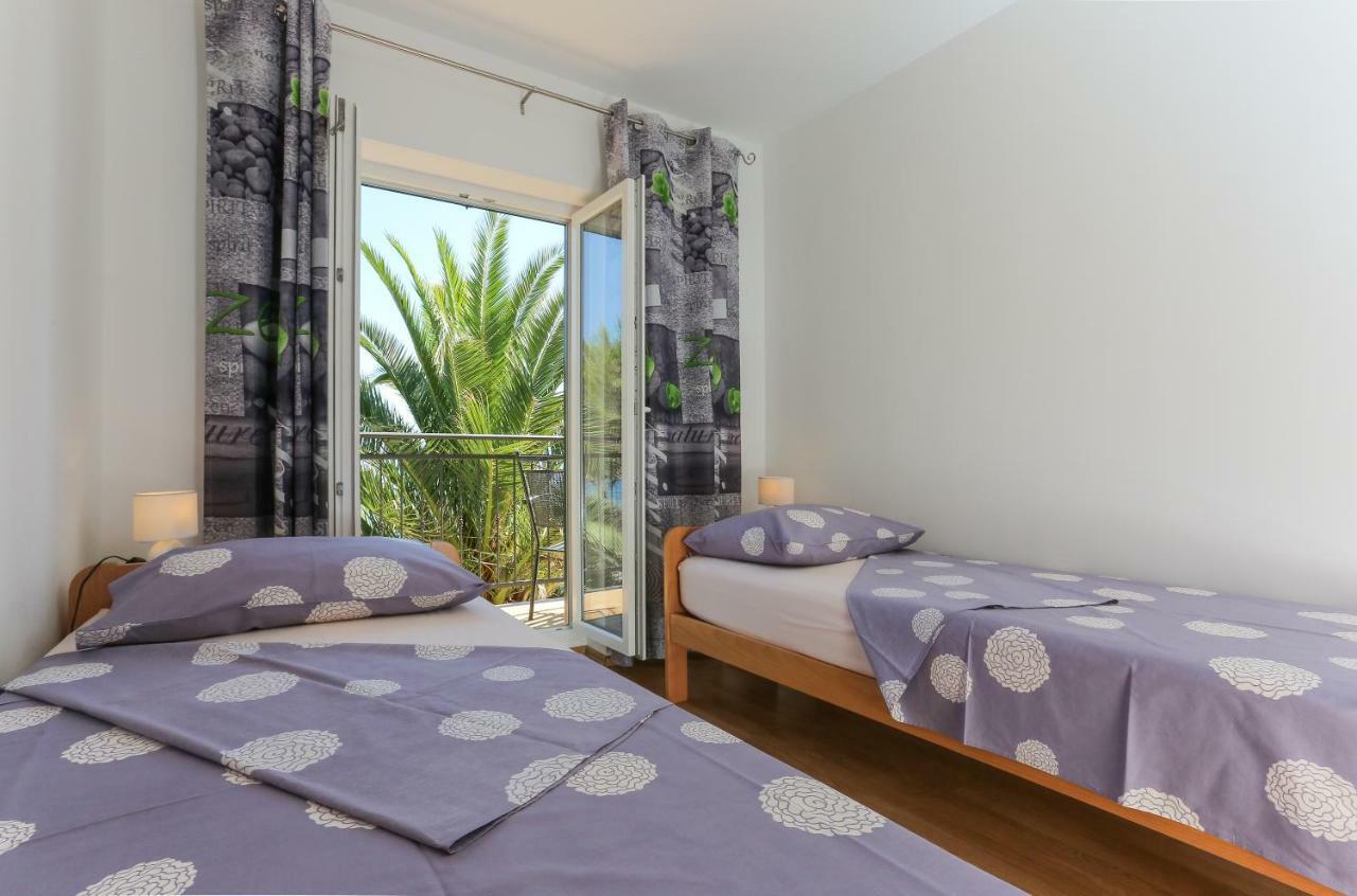 Holiday Home Lucica Sutivan Exterior photo