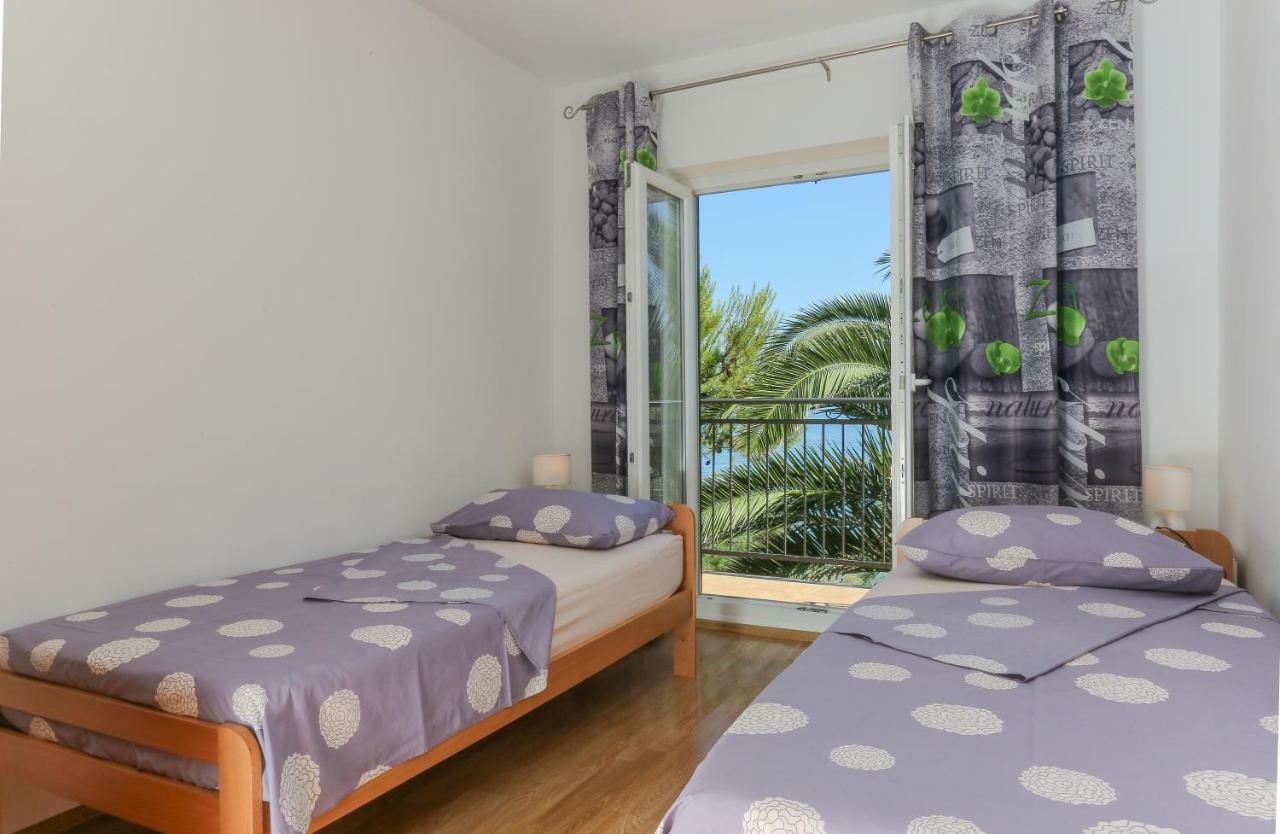 Holiday Home Lucica Sutivan Exterior photo